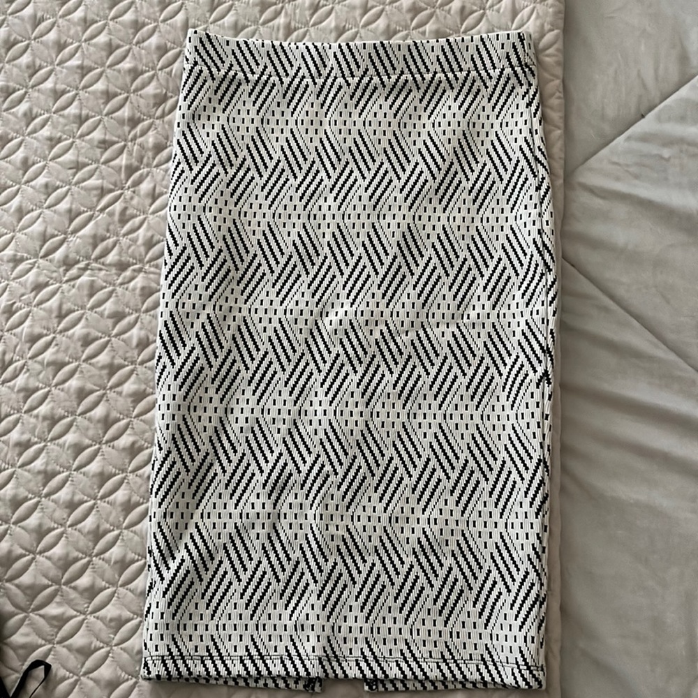 Forever 21 knew high slit skirt